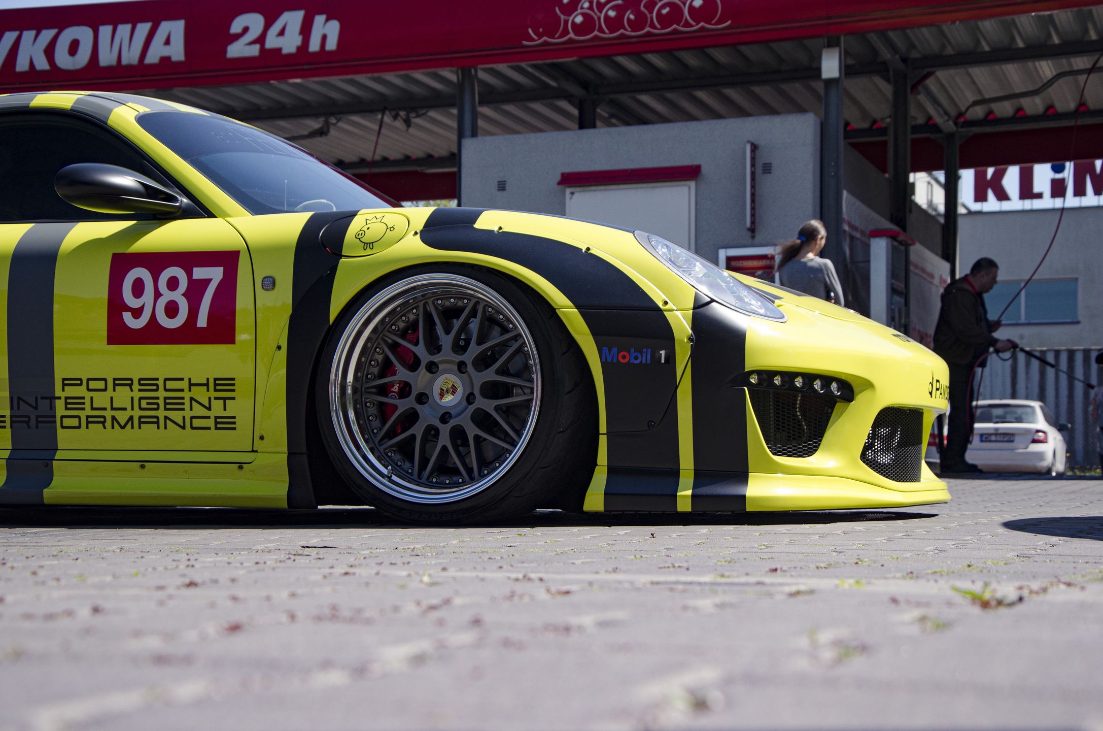 Porsche Cayman RWB
