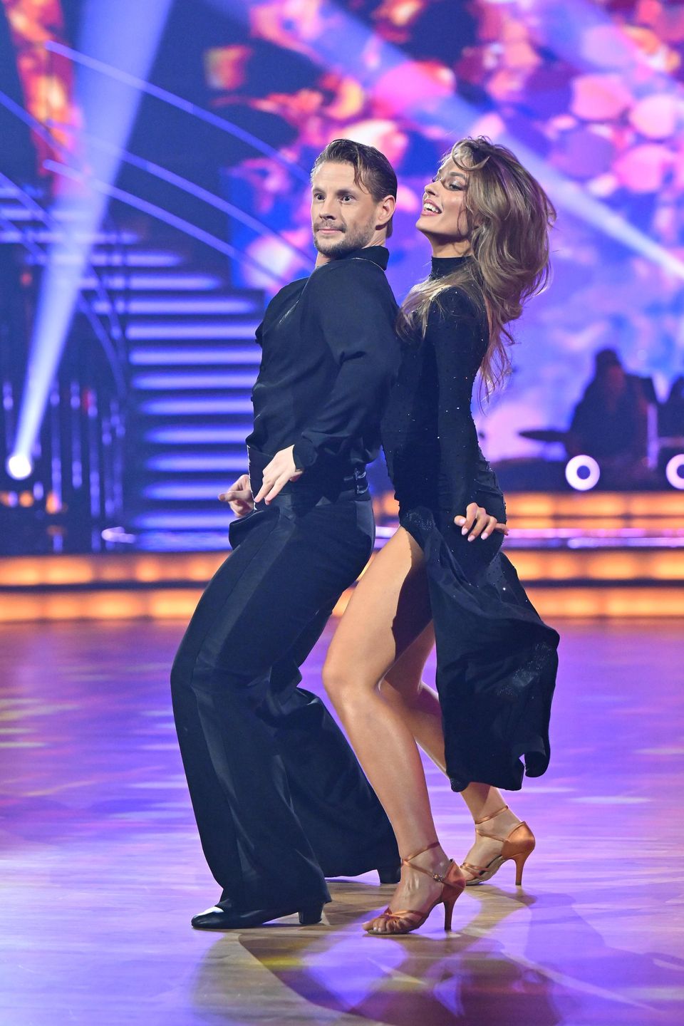 Sebastian Fabijański i Julia Suryś