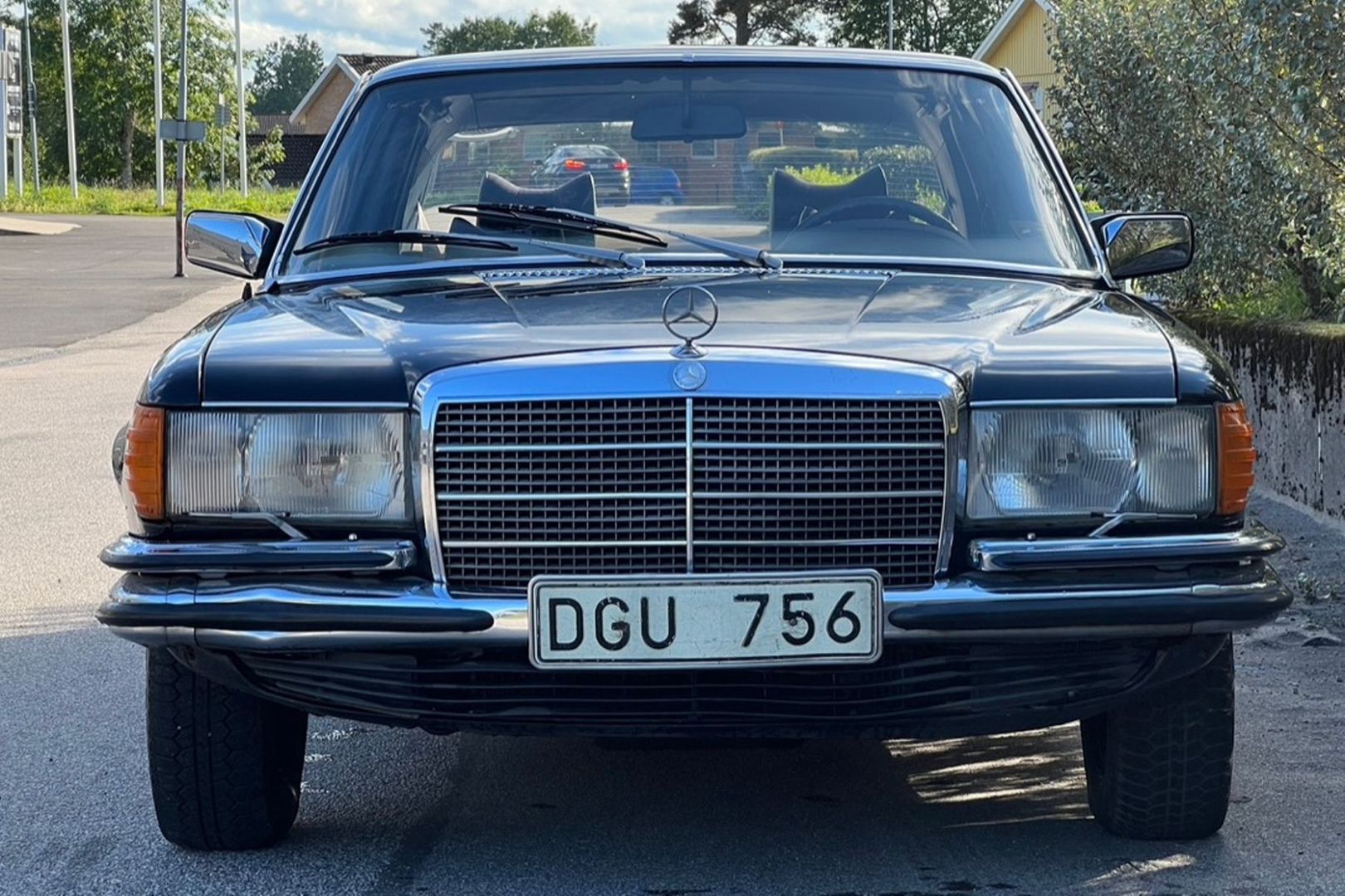 Mercedes Klasy S należący do króla Szwecji