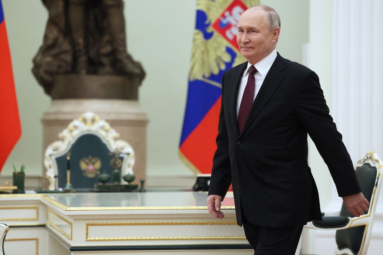 Russian President Vladimir Putin is ready to give up on the issue of Ukraine's neutral status after the war.