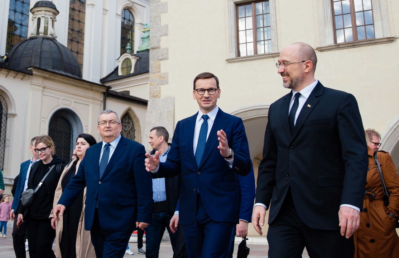 Mateusz Morawiecki i Denys Szmyhal podczas sobotniego spotkania w Krakowie 