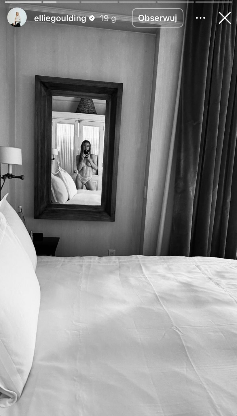 Ellie Goulding pozuje topless