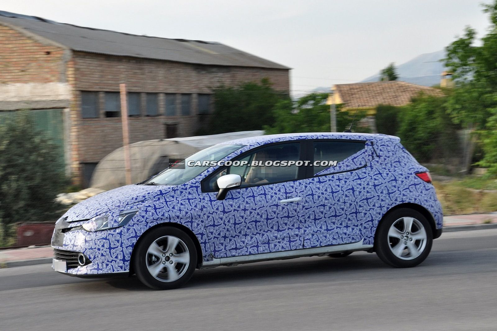 2013 Renault Clio (źródło: Carscoop)
