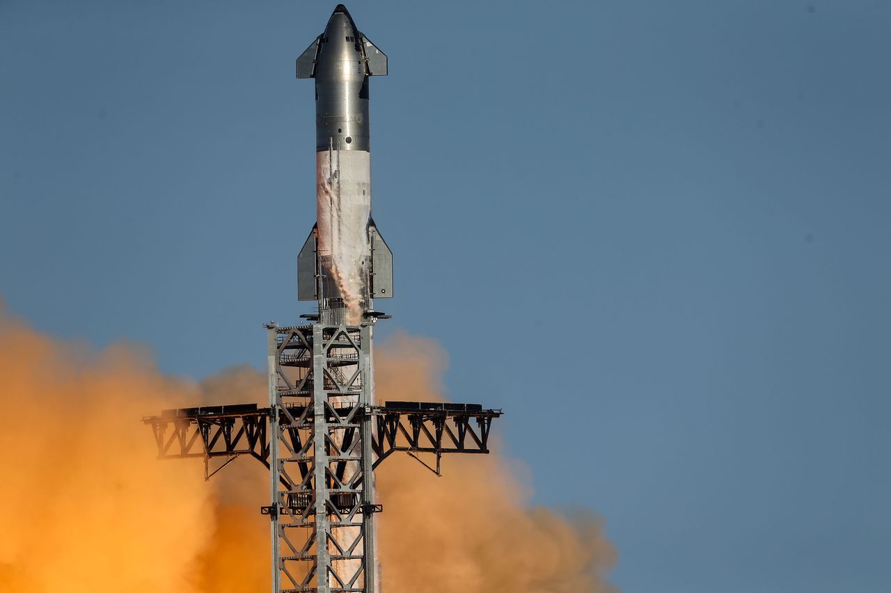 Historyczny lot orbitalny nadchodzi. Starship wyniesie Starlinki V3