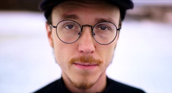 Krzysztof Gonciarz promuje soczewki Acuvue