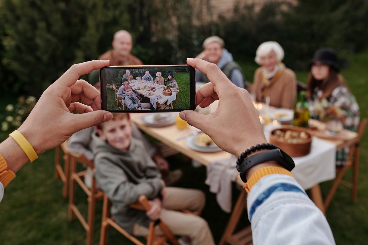 Truepic Lens zapewni prawdziwość zdjęć. Dodaje do nich certyfikat autentyczności