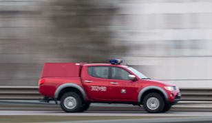 Ośmiomiesięczne dziecko przestało oddychać. Strażacy walczyli o jego życie