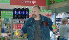 Świeżo malowane pisanki w wielkanocnej reklamie Żabki (wideo)