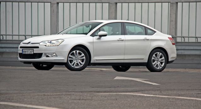 TEST: Citroen C5 2.0 HDi - jak na kanapie