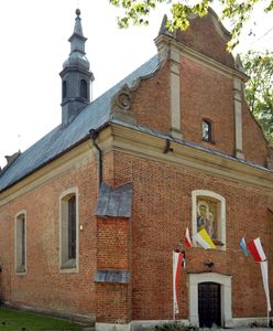 Zwłoki mężczyzny u wikariusza. "Biskup pojechał na miejsce"