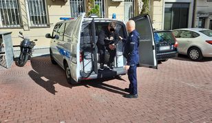 Warszawa. Wpadli, gdy przekazywali sobie narkotyki