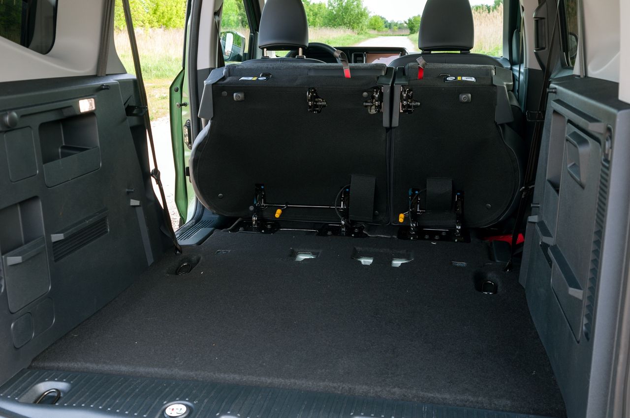 Ford Tourneo Courier Active (2024)