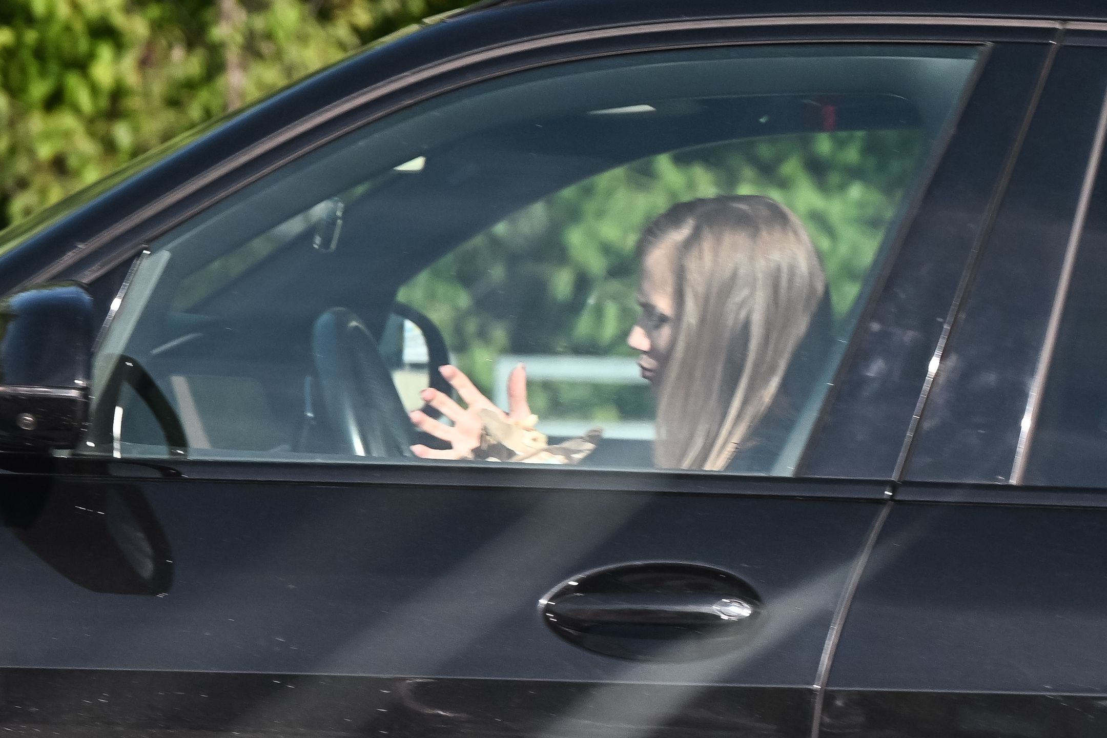 Agnieszka Kaczorowska zajada się kebabem