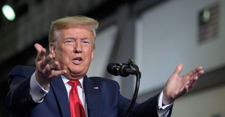 Wraca, ale na swoich warunkach. Fani Trumpa będą zachwyceni