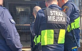 Pił na peronie w Warszawie. Odkryli, kim jest 30-latek