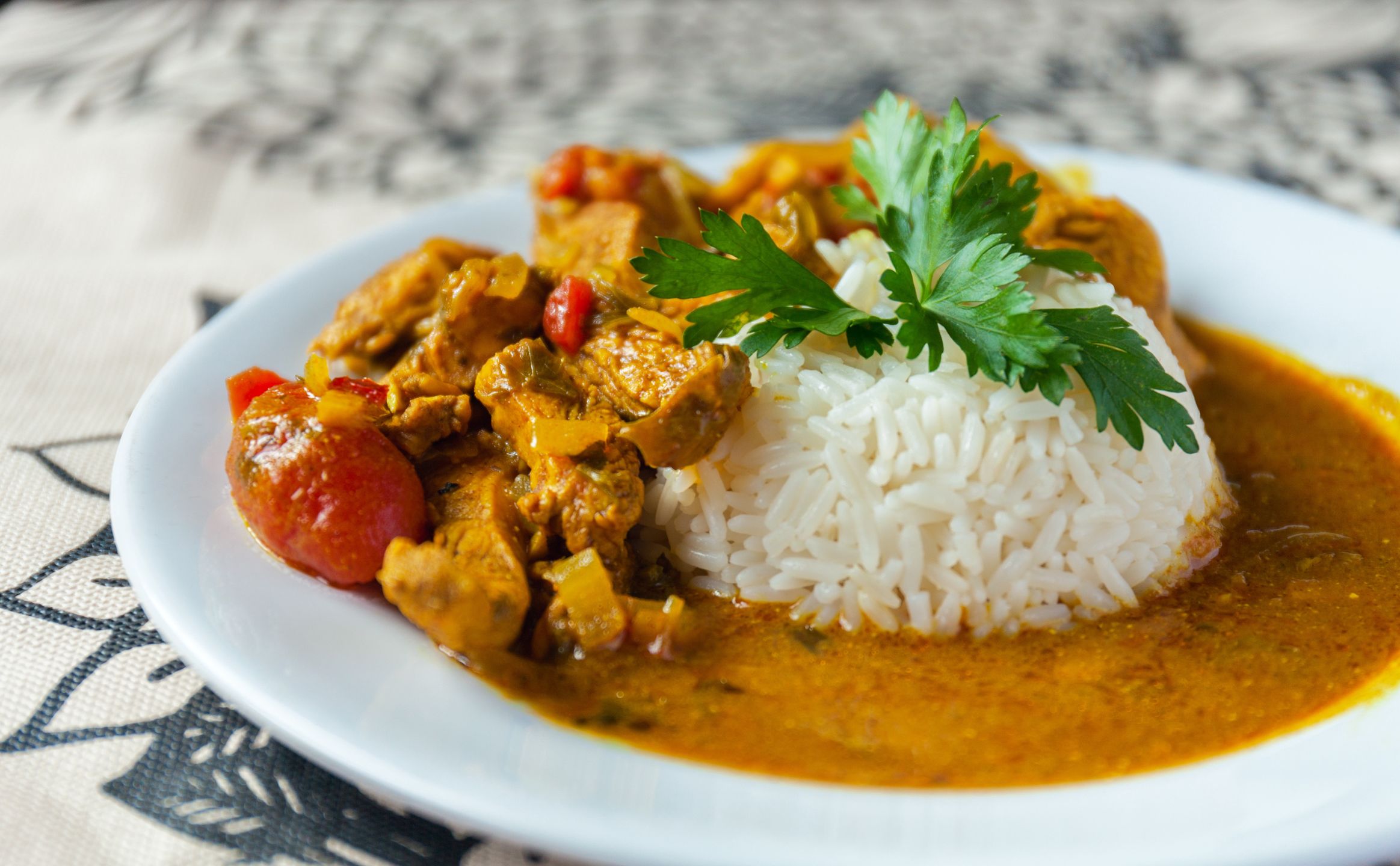 Kurczak curry z ryżem