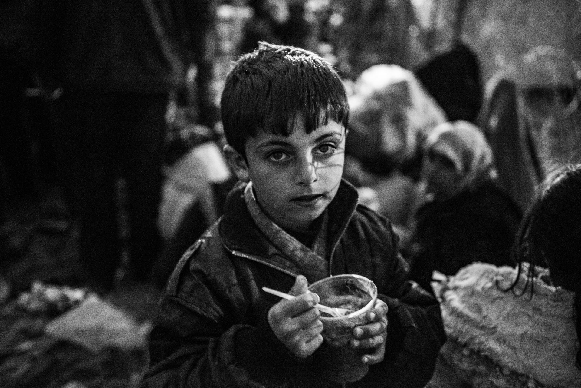 Szymon Barylski przez miesiąc fotografował obóz dla uchodźców między Grecją, a Macedonią 22