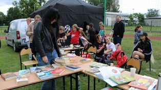 Rodzinny Piknik Pełen Atrakcji przy Castoramie w Radomiu. Warsztaty, dmuchańce i pokazy pierwszej pomocy