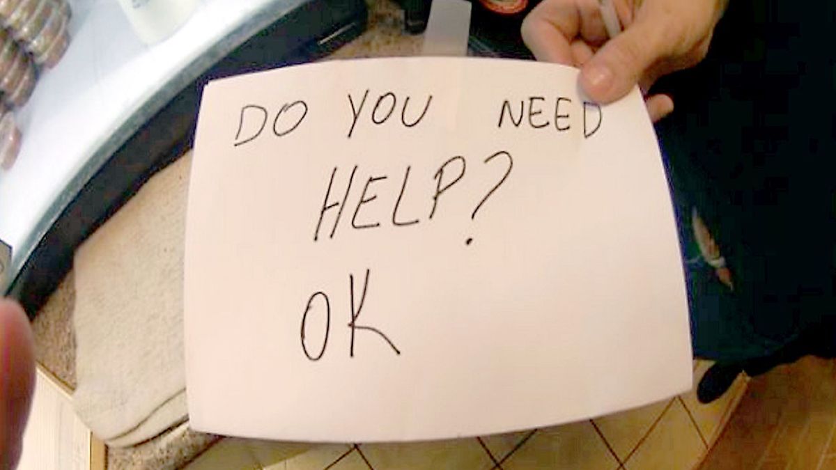 Kartka, za pomocą której kelnerka porozumiewała się z 11-latkiem