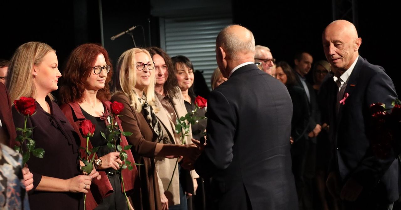 Szczecinek: W Dniu Edukacji Narodowej świętowali uczniowie i nauczyciele