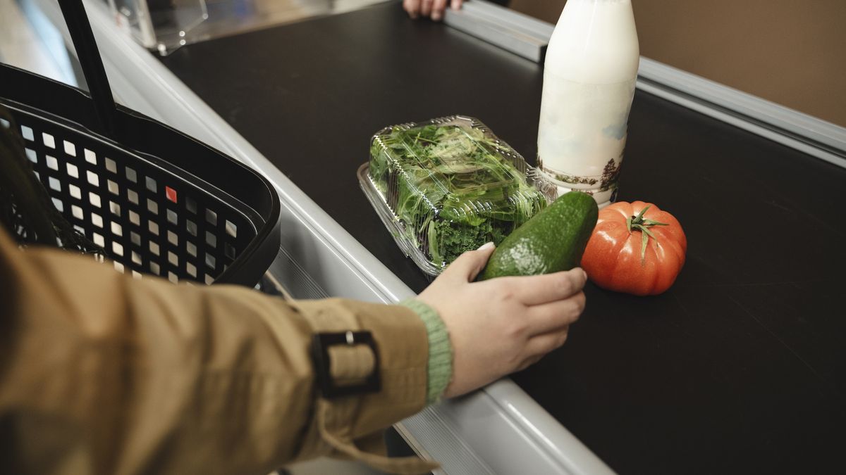 Czy zwykłe kasy będą świecić pustkami i zastąpią je te bezobsługowe?