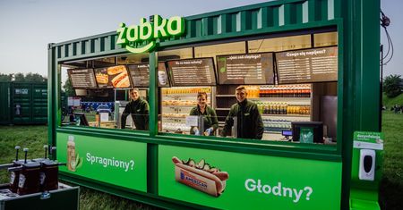Mobilne Żabki ruszają w trasę po Polsce. Pojawią się na letnich festiwalach