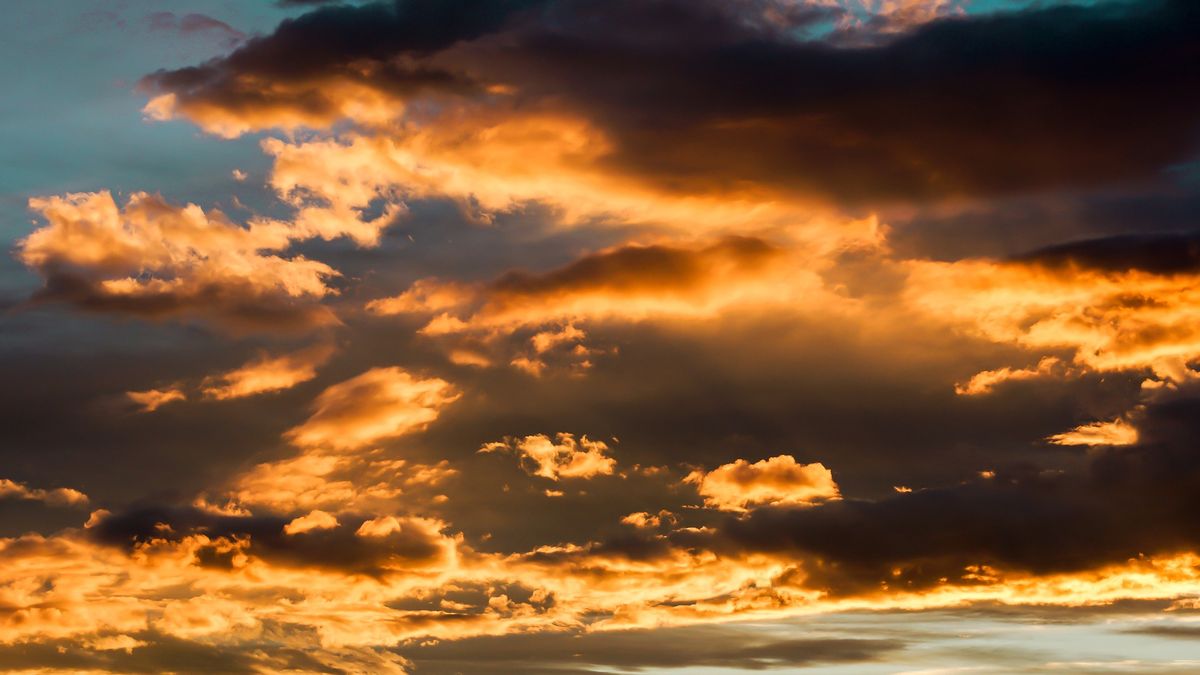 Zanieczyszczona smuga nad Polską.