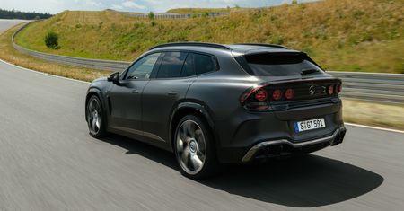 Mercedes-AMG GT SUV otwiera nowy rozdział i imponuje technologią