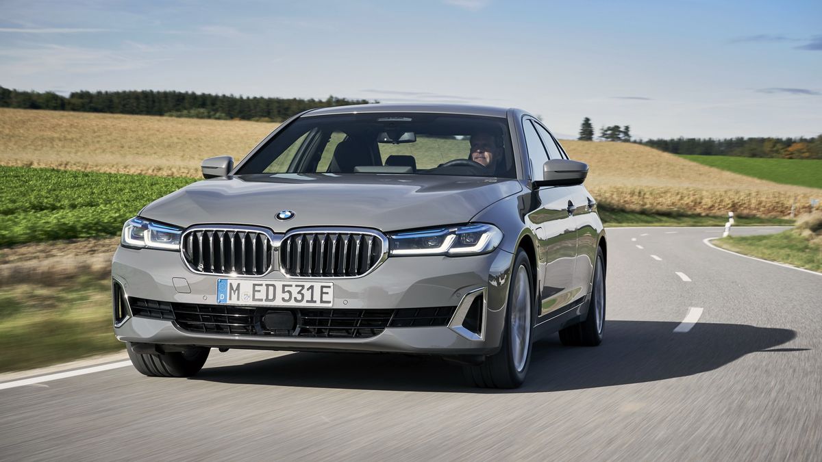 Gama hybryd plug-in BMW stale się powiększa.