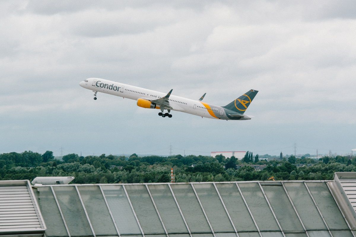 Prawie 300 osób na pokładzie. Niemiecki samolot miał usterkę