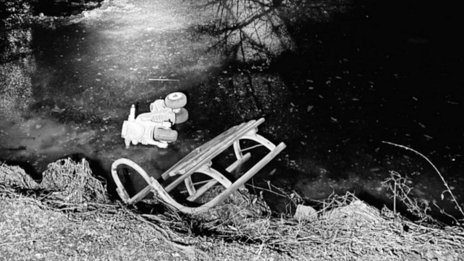 Tragiczny finał zabawy na lodzie. Nie żyje dwójka dzieci.