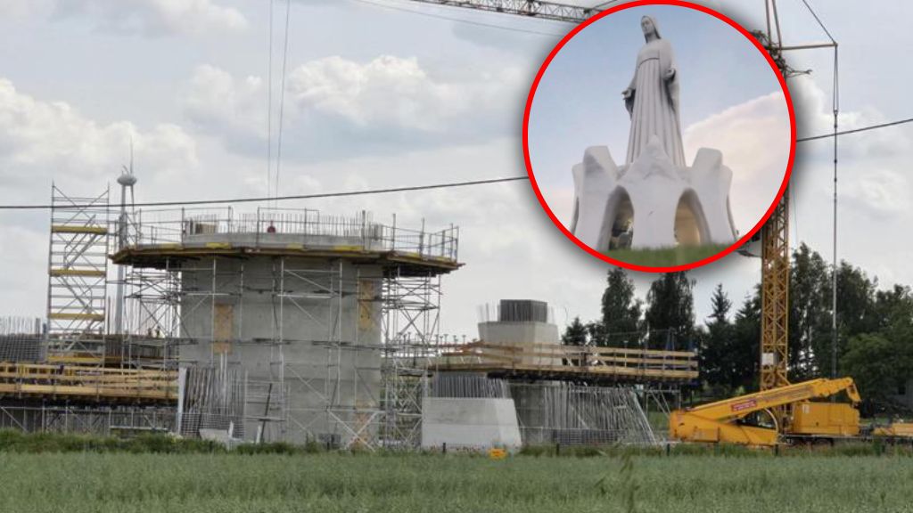 Trwa budowa pomnika Maryi pod Toruniem
