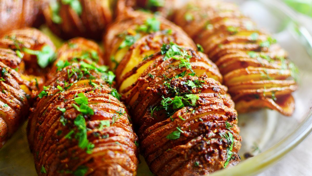 Kiedy hasselback wjeżdzają na grilla, nikt nie patrzy na mięso 