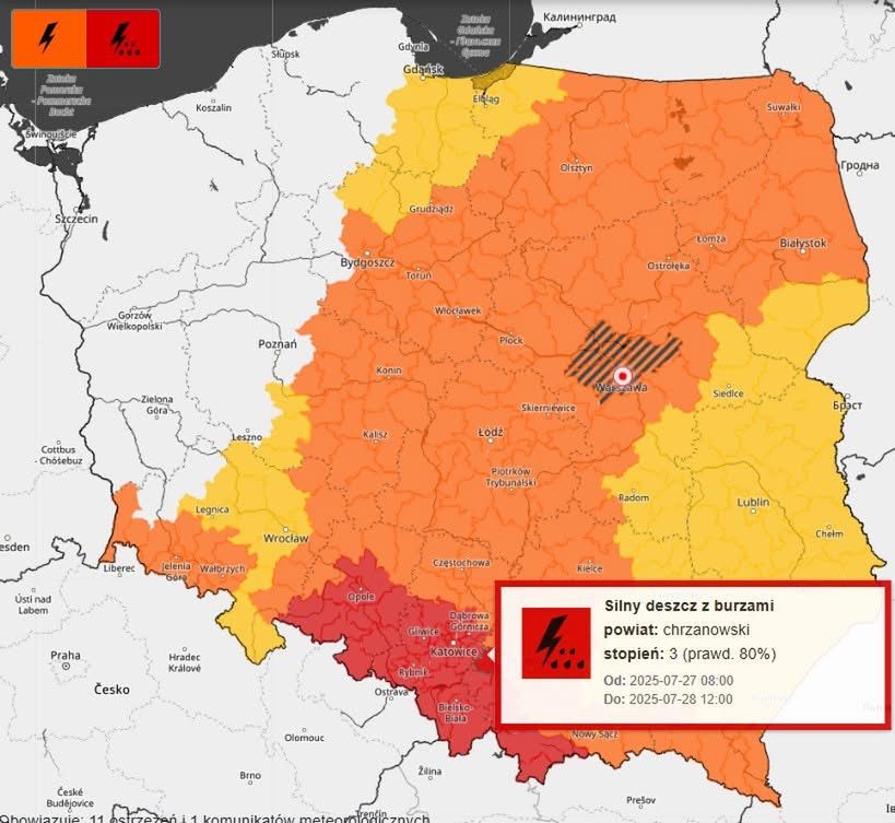 Mapa Polski z oznaczeniem obszarów zagrożonych silnym deszczem z burzami, w tym powiat chrzanowski.