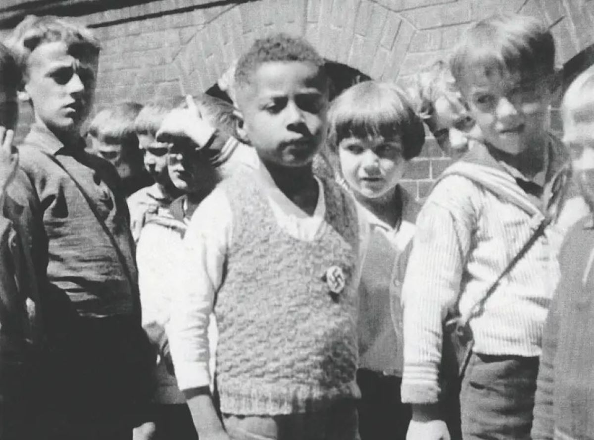 Czarnoskóry miłośnik nazistów, czyli historia zdjęcia małego Hansa 1