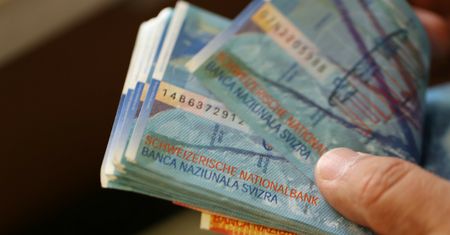 Do końca roku znika LIBOR. Banki czekają na decyzję KE. Co to oznacza dla klientów?