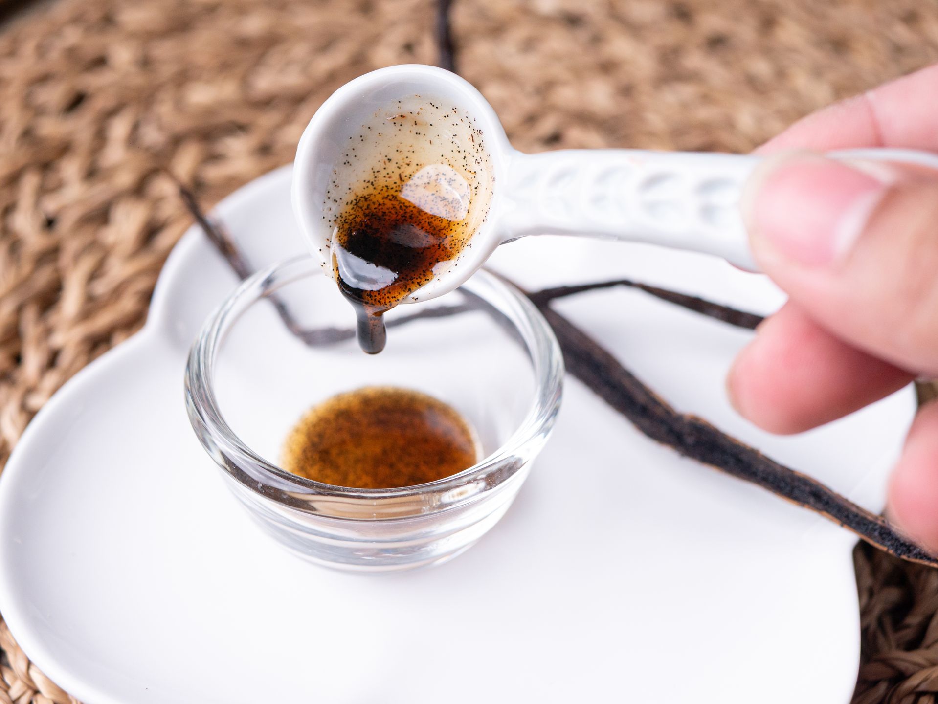 Pasta waniliowa nadaje deserom słodki smak i wytworny aromat