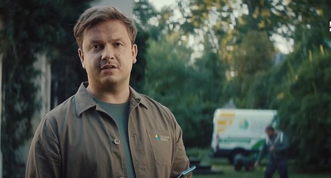 Remont i sprzedaż domu „bez nonsensów” reklamuje MagentaBiznes w T-Mobile (wideo)