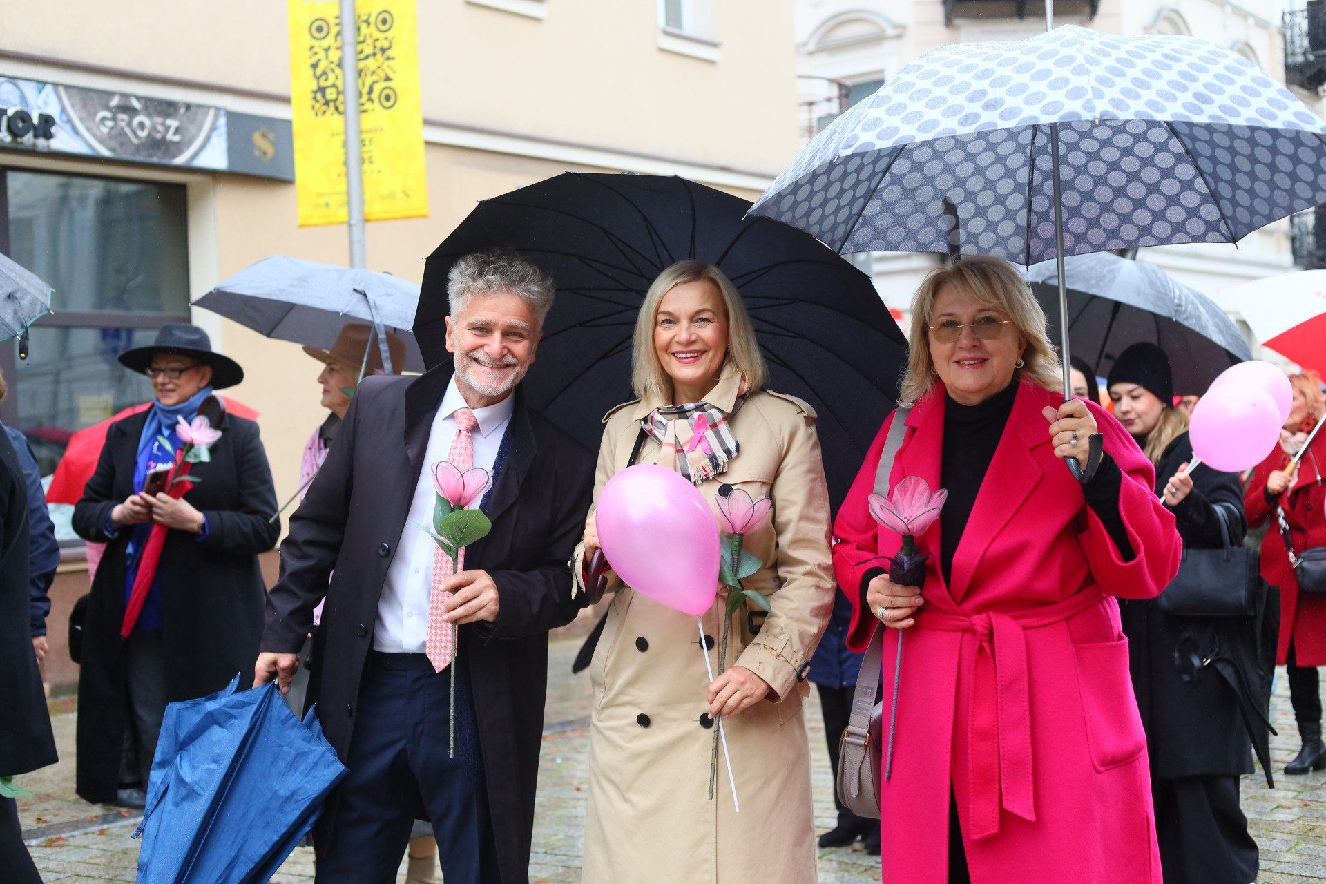 Wśród uczestników byli również Marszałek Województwa Świętokrzyskiego, Renata Janik oraz Sentor Rzeczypospolitej Polskiej, Krzysztof Słoń