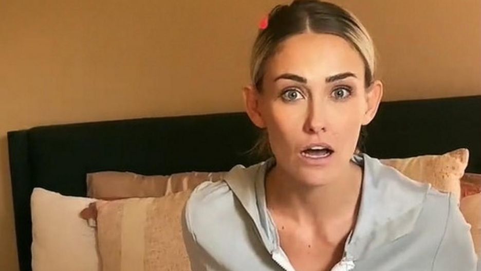 Igraszki rodziców wystraszyły 6-latkę. Nagranie hitem w sieci