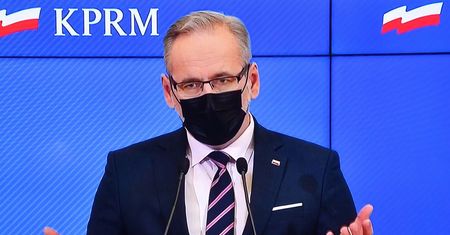 Nowe obostrzenia. Lockdown w czterech województwach. Niepokojąca prognoza