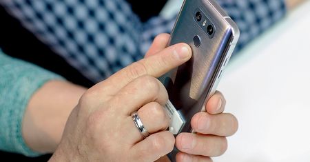 Atak "cold boot" na smartfony LG. Pobierz łatkę – problem dotyczy modeli nawet sprzed 7 lat
