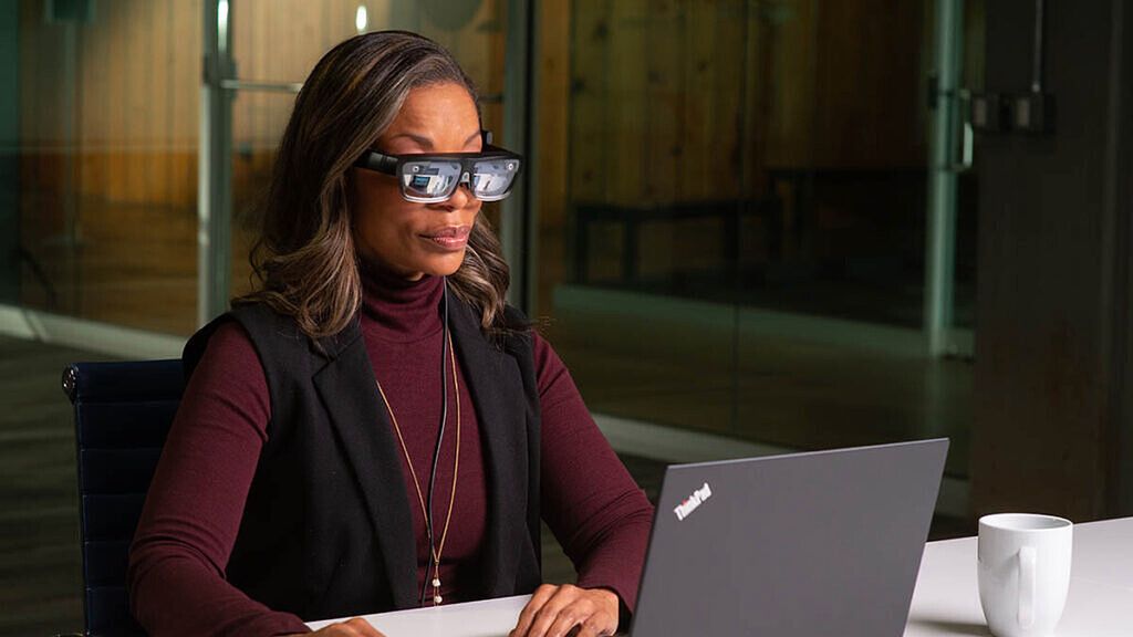 Inteligentne okulary to hit CES 2021. Swoje sprzęty pokazało Lenovo i TCL 1