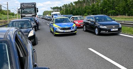 Kilometrowe korki. Paraliż w zachodniopomorskim