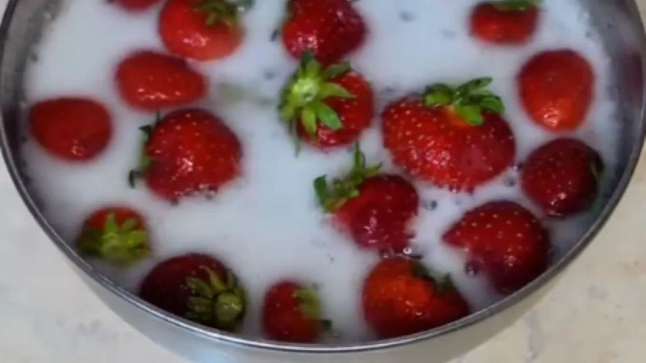 Jak odpowiednio umyć truskawki?