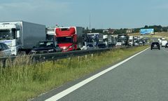 Korek na A4. "Wystrzeliła opona"