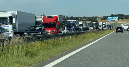 Korek na A4. "Wystrzeliła opona"