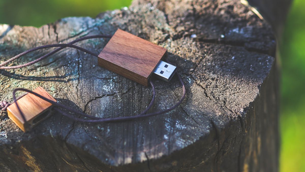 Windows irytuje trochę mniej. Można szybko odłączać dyski USB