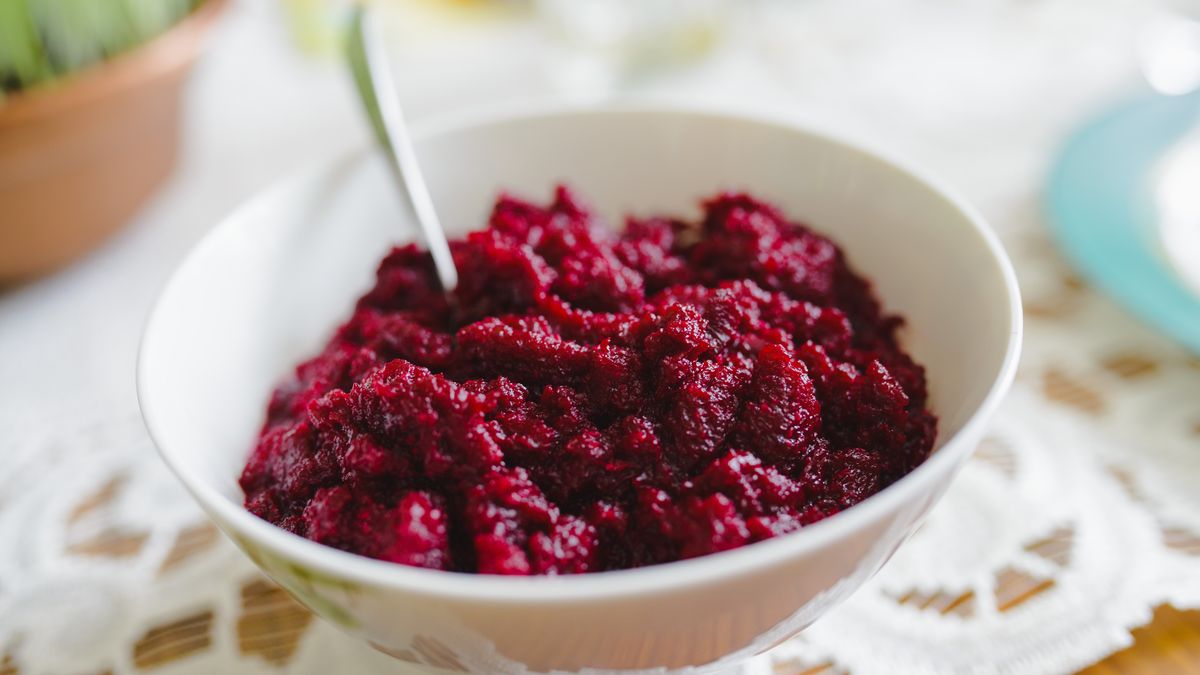 Czym podkreślić smak buraczków do obiadu?