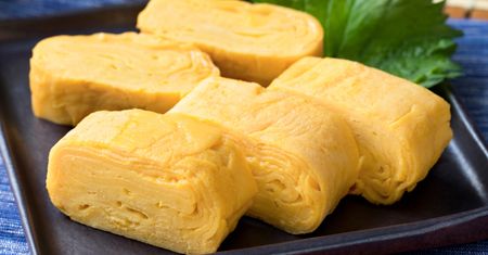 W Japonii smażą o wiele grubsze omlety. Niby 2 jajka, a sycące jak mało co